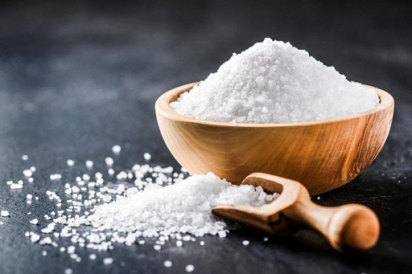 لماذا الملح يرفع الضغط ؟