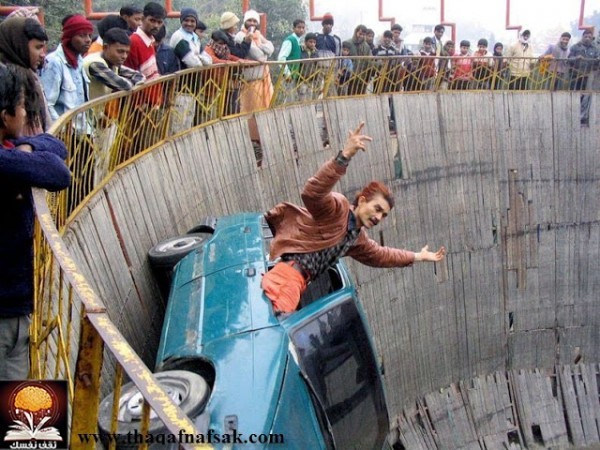 شاهد تحدي الموت في الهند