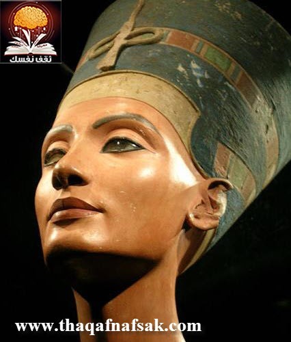 تمثال نفرتيتي من أجمل اثار مصر الفرعونية تمثال نفرتيتي من أجمل اثار مصر الفرعونية