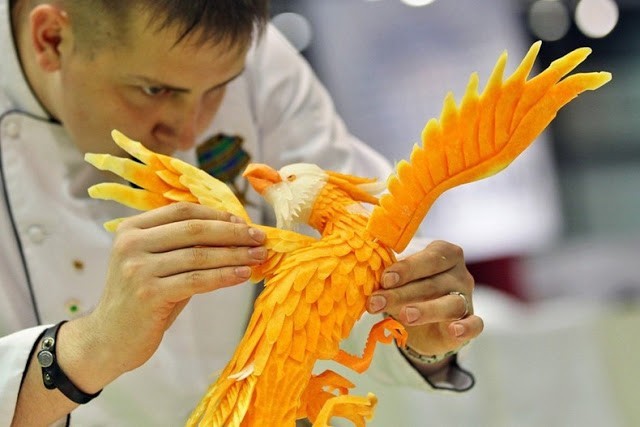 مسابقة النحت على الخضاروات و الفاكهة حيث الفن والأبداع