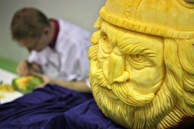 مسابقة النحت على الخضاروات و الفاكهة حيث الفن والأبداع