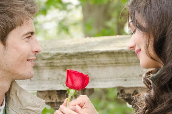 اشياء تريدها المراة من الرجل أسرار لا تعرفوها اشياء تريدها المراة من الرجل أسرار لا تعرفوها