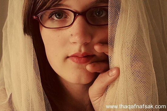 كيف اجعل شعري يطول بسرعة ؟ كيف اجعل شعري يطول بسرعة ؟