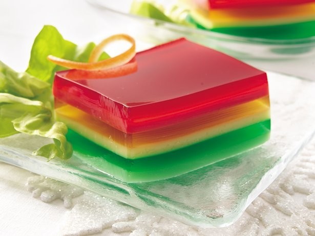 طريقة عمل حلوي جيلي الفاكهة بالمنزل من عصير الفاكهة