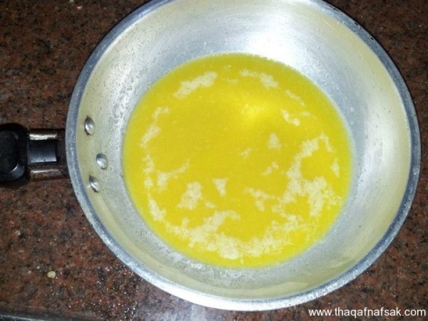 طريقة عمل التشيز كيك بالجلي بالصور طريقة عمل التشيز كيك بالجلي بالصور