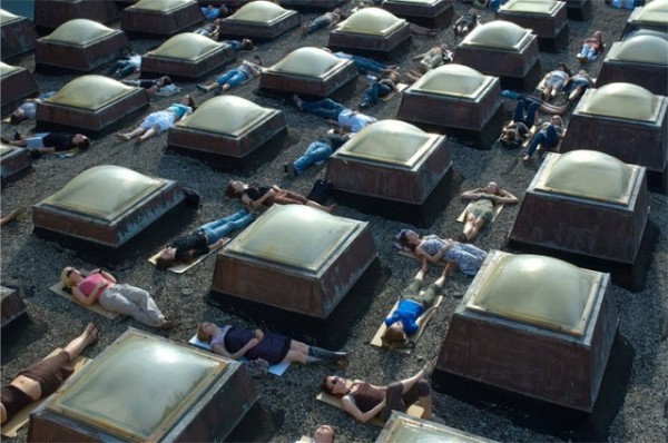 تمدد و تأمل الكون حولك في صمت ، مشروع جديد لأسلوب حياة أفضل