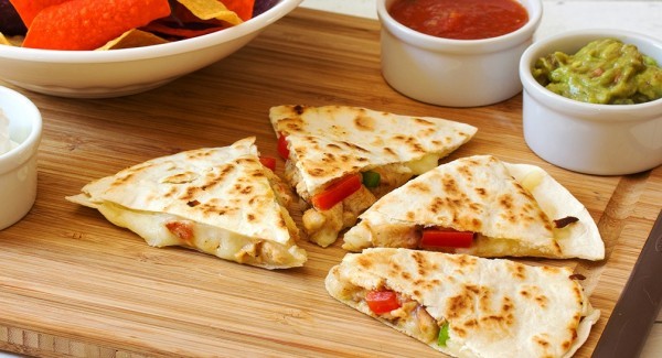 طريقة عمل فاهيتا الدجاج بالصور