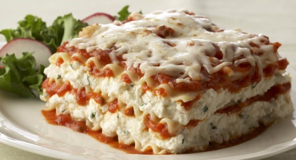 طريقة عمل اللازانيا باللحم المفروم بالصور