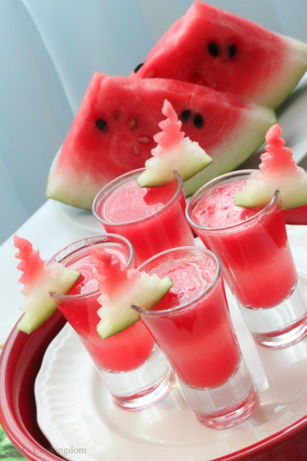 طريقة عمل عصير البطيخ و الرمان بالصور