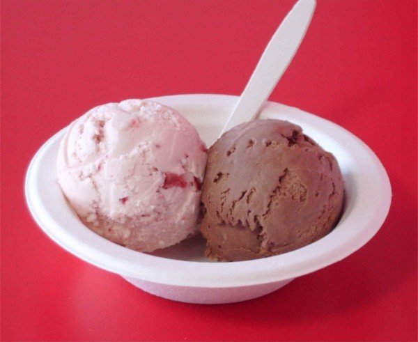 طريقة عمل ايس كريم بالمنزل بطعم العرقسوس