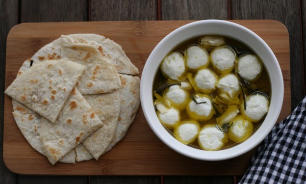 طريقة عمل الجبنه البيضاء في البيت لتستمتع بأحلى جبنة بيضاء