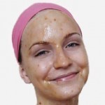 طريقة عمل ماسك الفراولة للوجه لتغذية البشرة و زيادة نضارتها