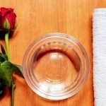 بالصور كيف تستخدم ماء الورد في ماسك لتبيض ونضارة البشرة