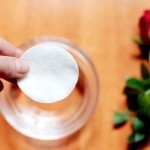 بالصور كيف تستخدم ماء الورد في ماسك لتبيض ونضارة البشرة