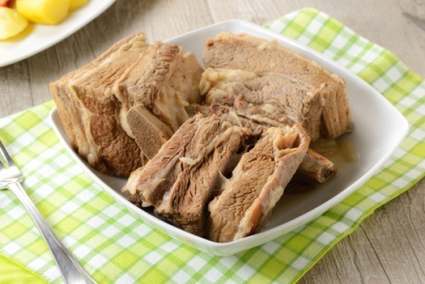 ماهي الطريقة الصحيحة لسلق اللحم ؟ ما يجب ان تعرفه ليكون أكلك صحي