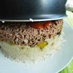 بالصور أستمتع مع طريقة عمل مقلوبة اللحم المفروم