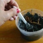 بنفسك في المنزل تعلمي طريقة عمل الماسكرا بالصور والخطوات