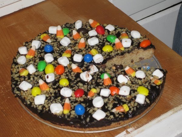 طريقة عمل البيتزا الحلوة بالصور وصفة رائعة للاطفال