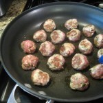 طريقة عمل كرات اللحم بالصور وصفة شهية لتقديم اللحم طريقة عمل كرات اللحم بالصور وصفة شهية لتقديم اللحم