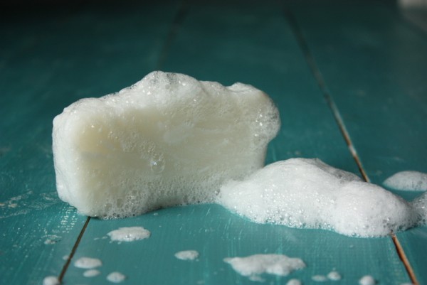 ماهو الفرق بين الصابون العادى و الصابون المضاد للبكتيريا و أيهما أفضل ؟