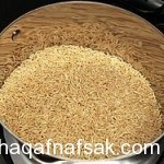 بالصور طريقة عمل الارز البني للرجيم بالكزبرة والليمون