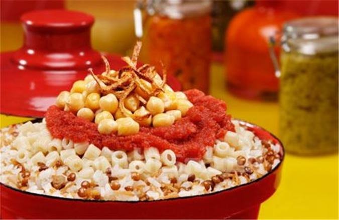 بالصور وصفة تحضر الكشري أشهر الأكلات الشعبية اللذيذة بالصور وصفة تحضر الكشري أشهر الأكلات الشعبية اللذيذة