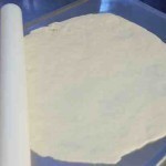 حضري بيتزا السلمون المدخن ذات الطعم الراقي وصفة مصورة كاملة