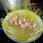 طريقة جديدة لتحضير وعمل المكرونة السباغيتي بالهوت دوج