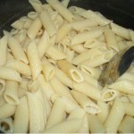 بالصور عمل المكرونة بالبشاميل باللحمة المفرومة لست البيت الشاطرة