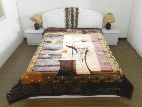 للعرسان لأختيار بطانية مميزة إليكم تشكيلة مودلات و ألوان رائعة