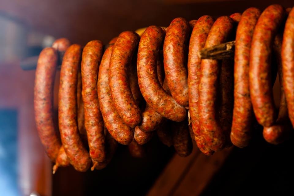 بالصور تعلمي الطريقة الصحيحة لطهي السجق