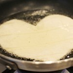 لمحبي الوصفات الرومانسية قلوب رقائق التورتيلا للفلانتين بالصور