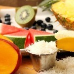 فروت سلاط بالمكسرات والكريم شانتيه