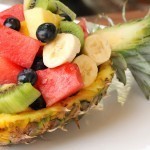 فروت سلاط بالمكسرات والكريم شانتيه