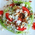 بالصور حضري سلطة الجبن الزرقاء ” الريكفورد”