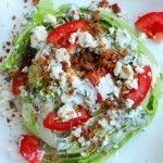 بالصور حضري سلطة الجبن الزرقاء ” الريكفورد”