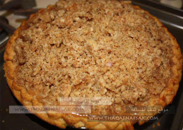 المكونات وطريقة عمل فطيرة التفاح بالكراميل بالصور