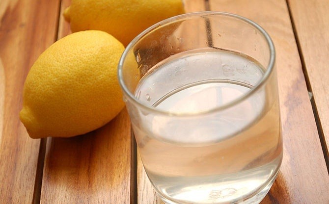 طريقة عمل عصير الليمون المنعش بالصور