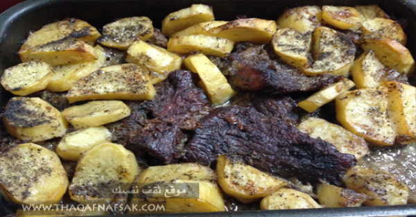 بأشهى طريقة حضري صينية البطاطس في الفرن بالصور