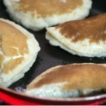 عمل القطايف بالجبنة الكيري بالصور