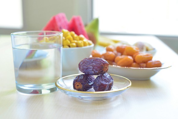 خمسة أسرار للبقاء رطب خلال شهر رمضان خمسة أسرار للبقاء رطب خلال شهر رمضان