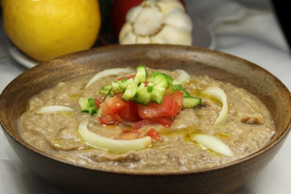 بالصور حضري الفول بالطحينة وأستمتعي بطعم مختلف للفول بالصور حضري الفول بالطحينة وأستمتعي بطعم مختلف للفول
