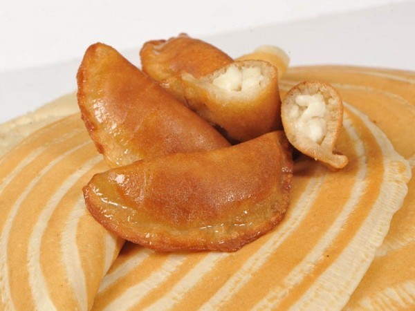 ألذ وصفة لعمل القطايف بالجبن الريكوتا بالصور