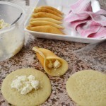 ألذ وصفة لعمل القطايف بالجبن الريكوتا بالصور