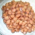 بالصور عمل الفول بالطماطم بالصور عمل الفول بالطماطم