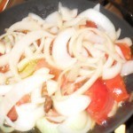 بالصور عمل الفول بالطماطم بالصور عمل الفول بالطماطم