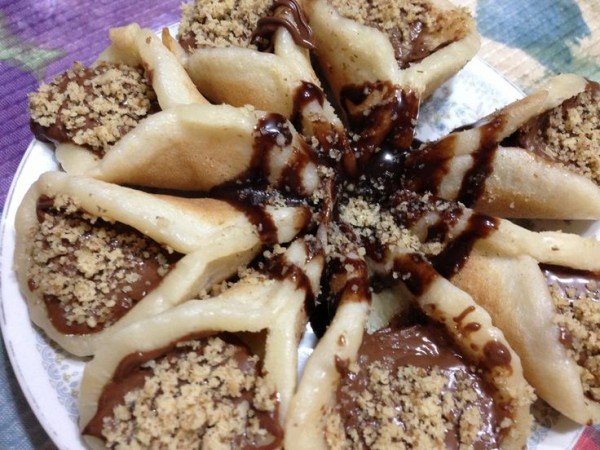 جهزي القطايف بالنوتيلا اللذيذة بالصور