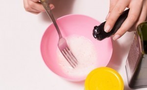 بالصور حضري ماسك البيض وزيت الزيتون للشعر