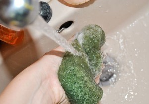 بالصور مقشر القهوة لتقشير وتنعيم الجسم