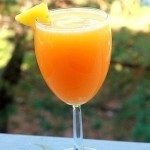 عمل عصير الأناناس والبرتقال وفوائد هذا الكوكتيل لصحتك